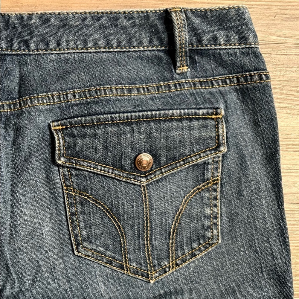 LOFT Modern Flare Mid-Rise Jeans in Medium Wash Size 14 Tall - Picture 7 of 9